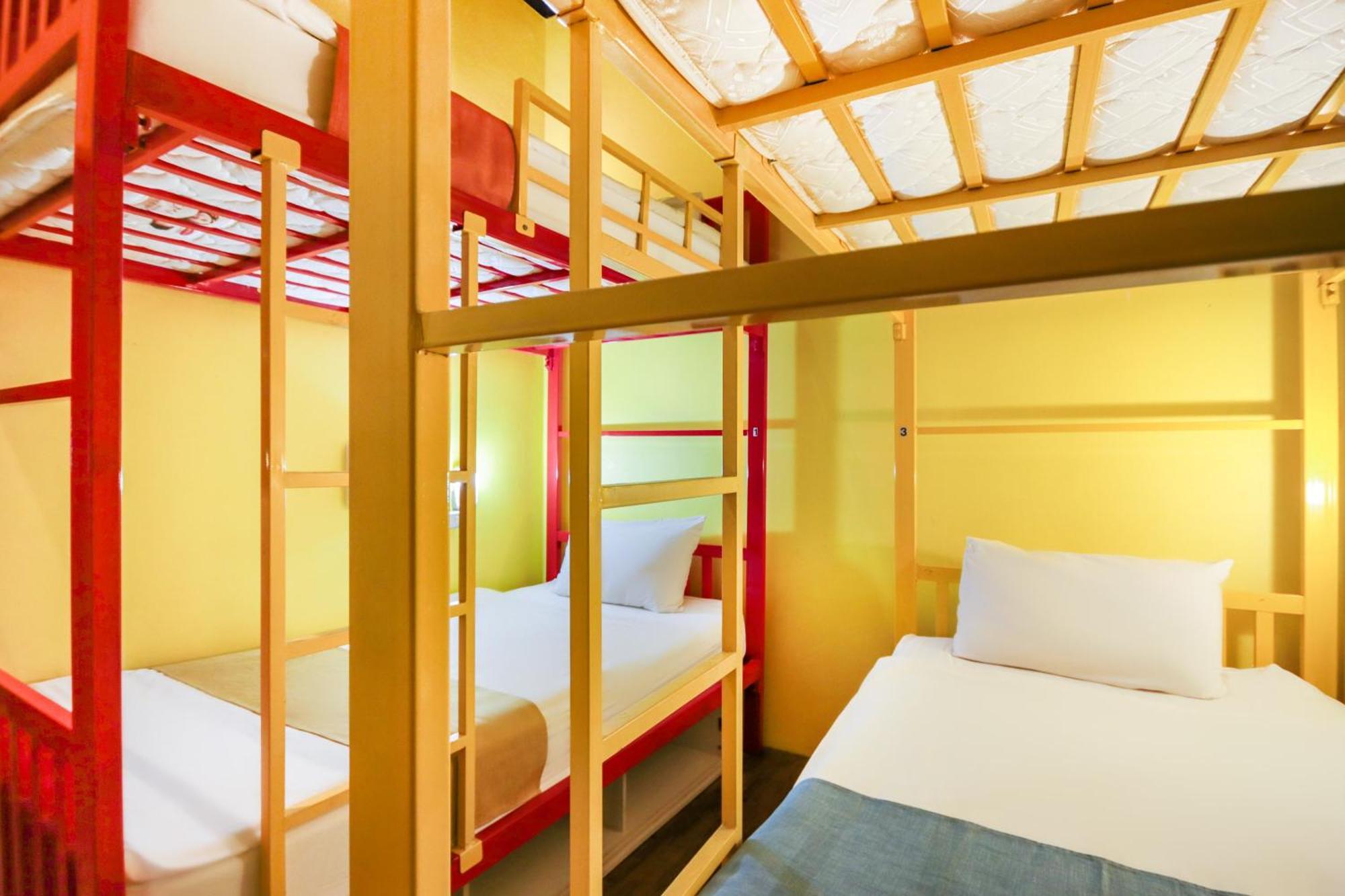 Oyo 1074 Fin Hostel شاطئ كاتا المظهر الخارجي الصورة