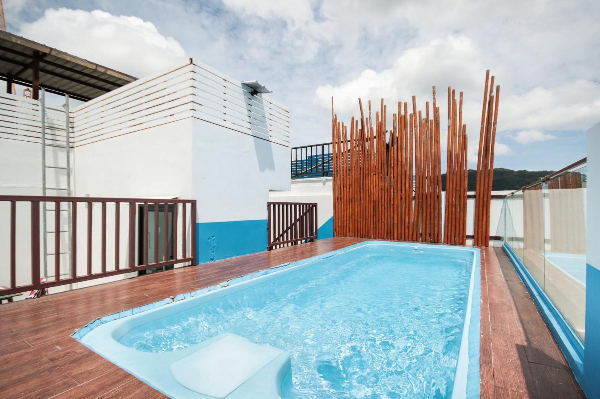 Oyo 1074 Fin Hostel شاطئ كاتا المظهر الخارجي الصورة