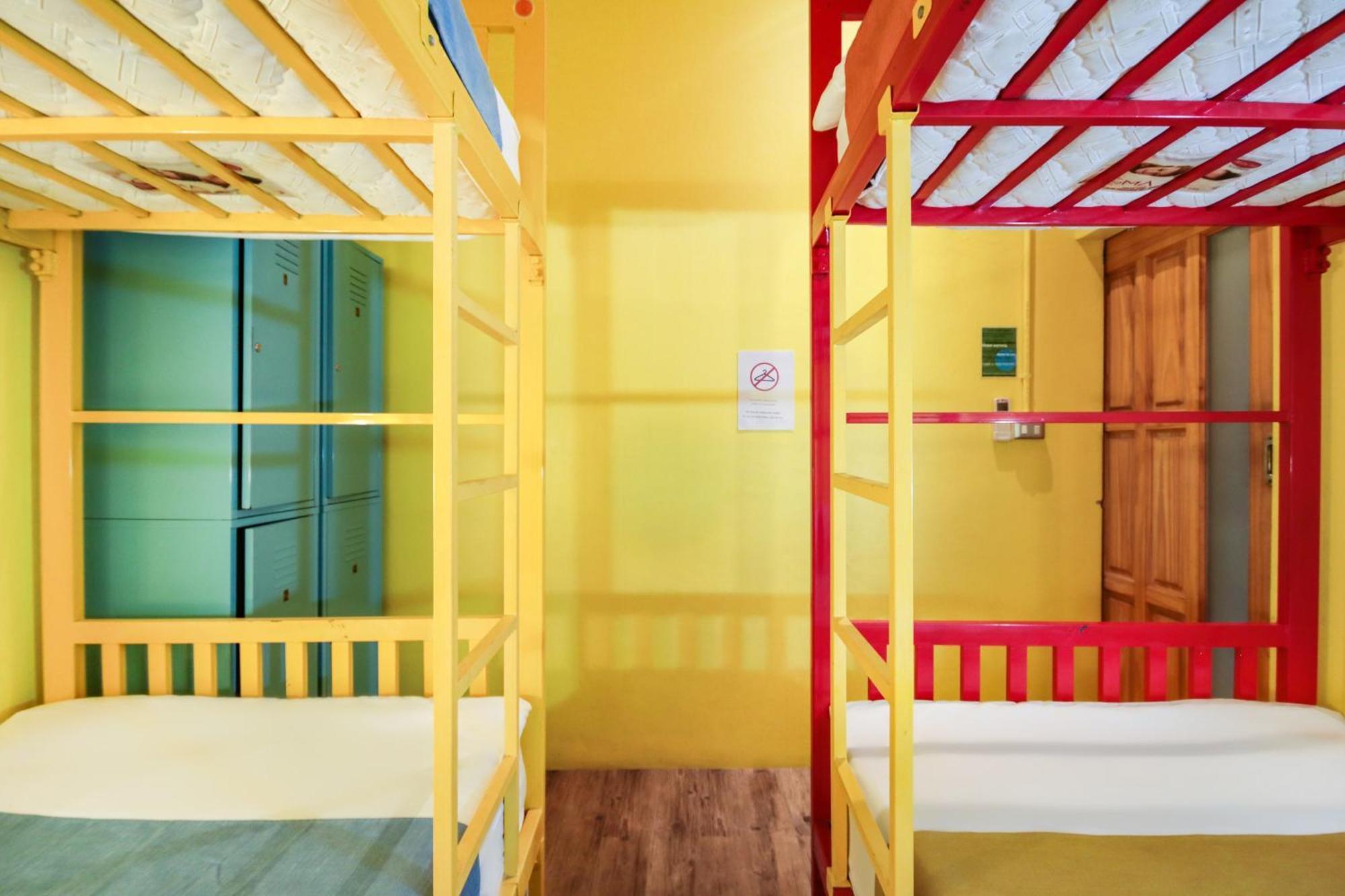 Oyo 1074 Fin Hostel شاطئ كاتا المظهر الخارجي الصورة