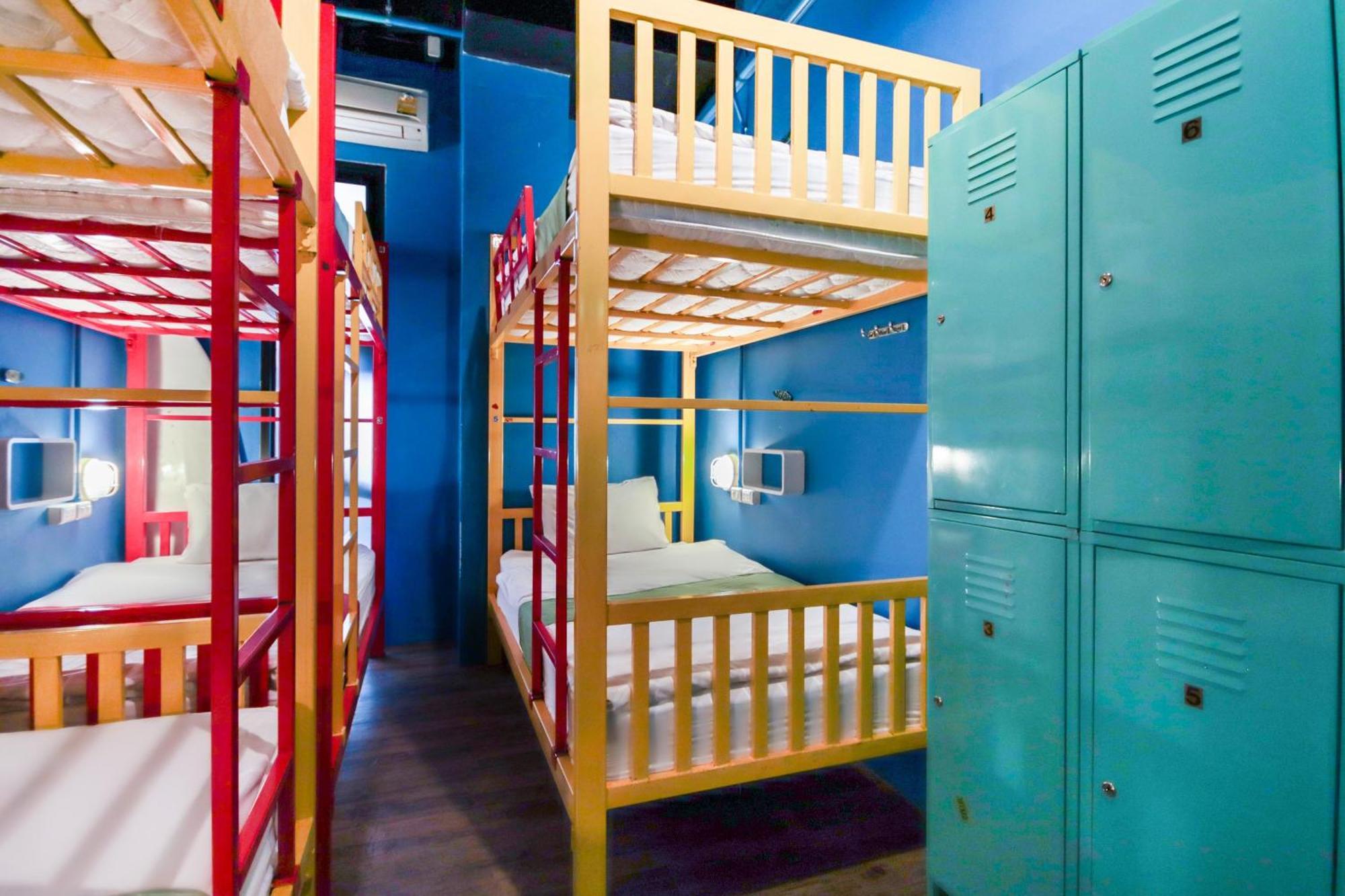 Oyo 1074 Fin Hostel شاطئ كاتا المظهر الخارجي الصورة