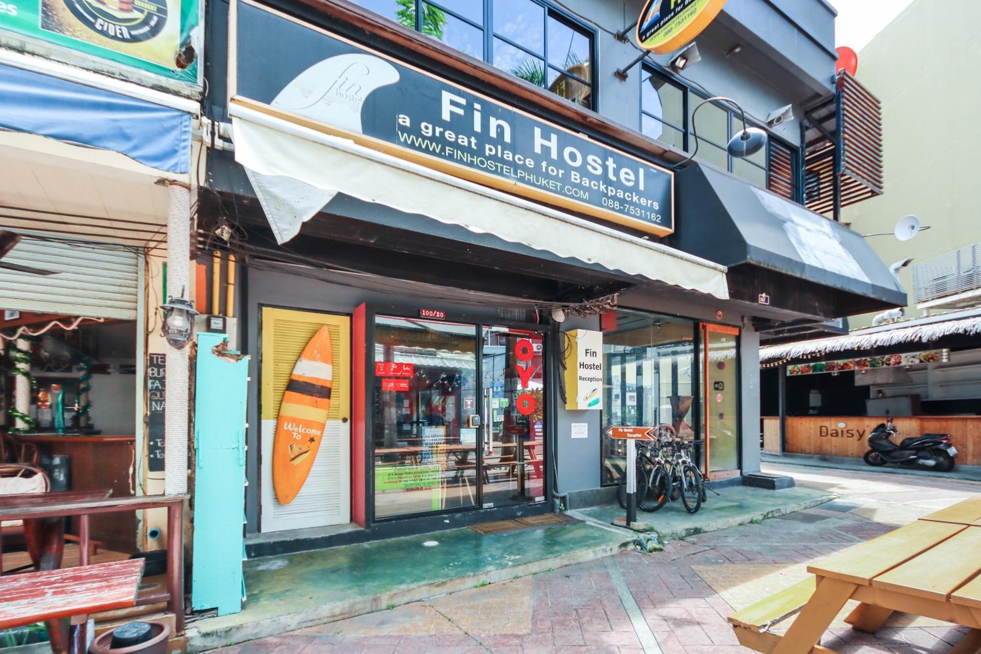 Oyo 1074 Fin Hostel شاطئ كاتا المظهر الخارجي الصورة