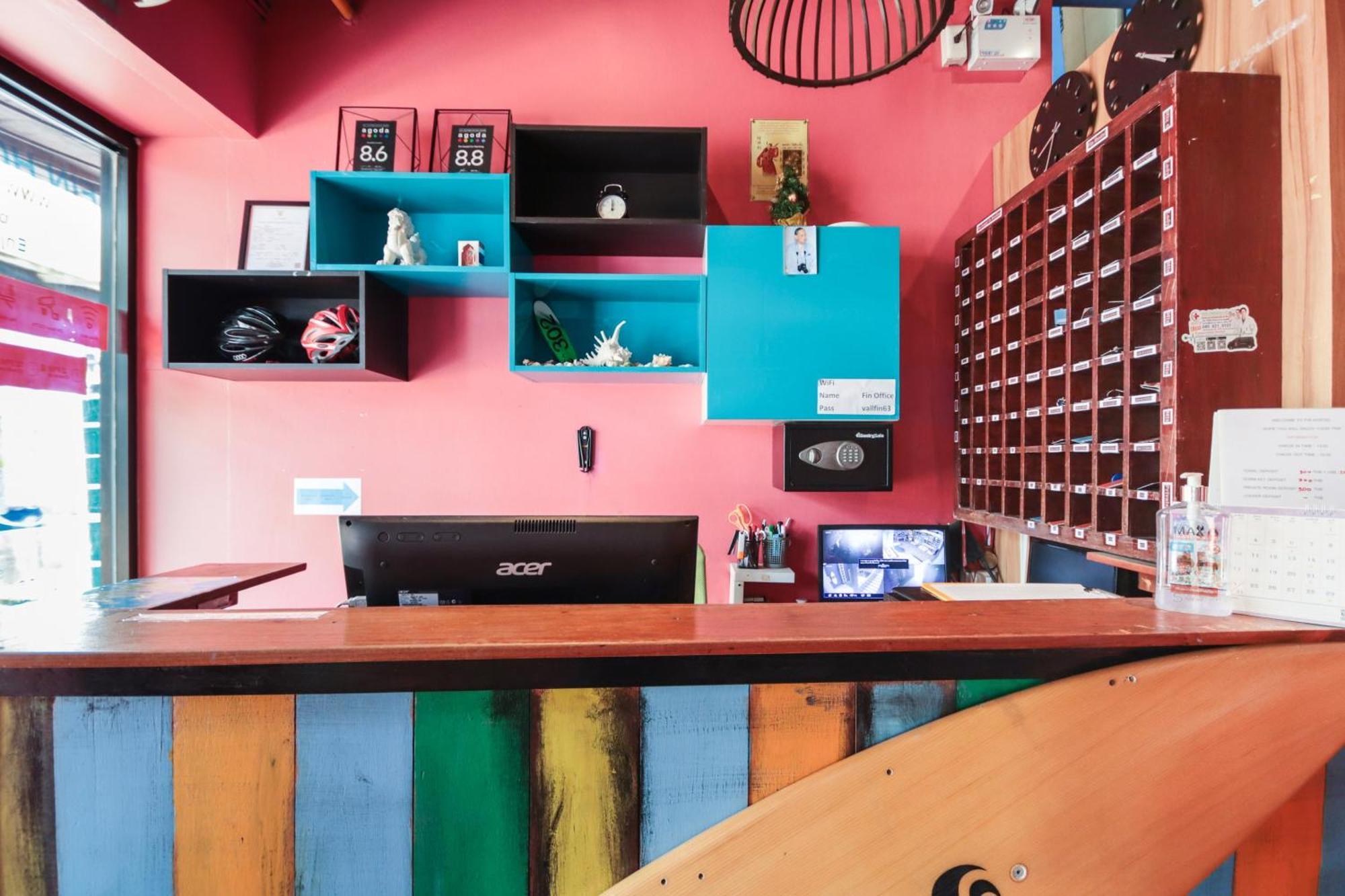 Oyo 1074 Fin Hostel شاطئ كاتا المظهر الخارجي الصورة