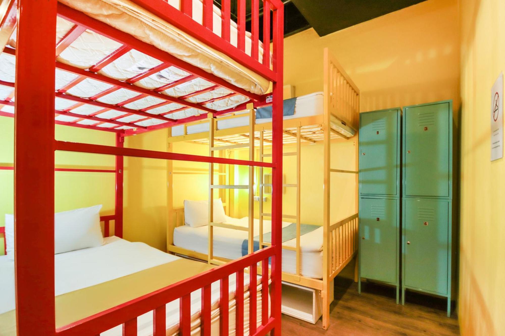 Oyo 1074 Fin Hostel شاطئ كاتا المظهر الخارجي الصورة