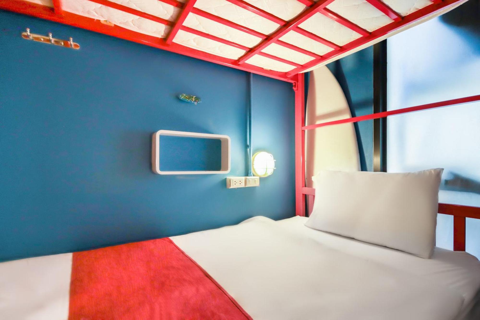 Oyo 1074 Fin Hostel شاطئ كاتا المظهر الخارجي الصورة