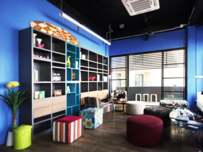 Oyo 1074 Fin Hostel شاطئ كاتا المظهر الخارجي الصورة