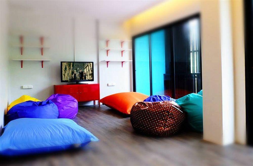 Oyo 1074 Fin Hostel شاطئ كاتا المظهر الخارجي الصورة